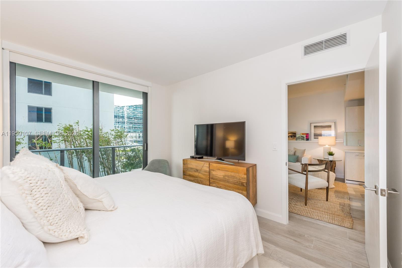 BRICKELL HEIGHTS WEST CON - Residential Lease