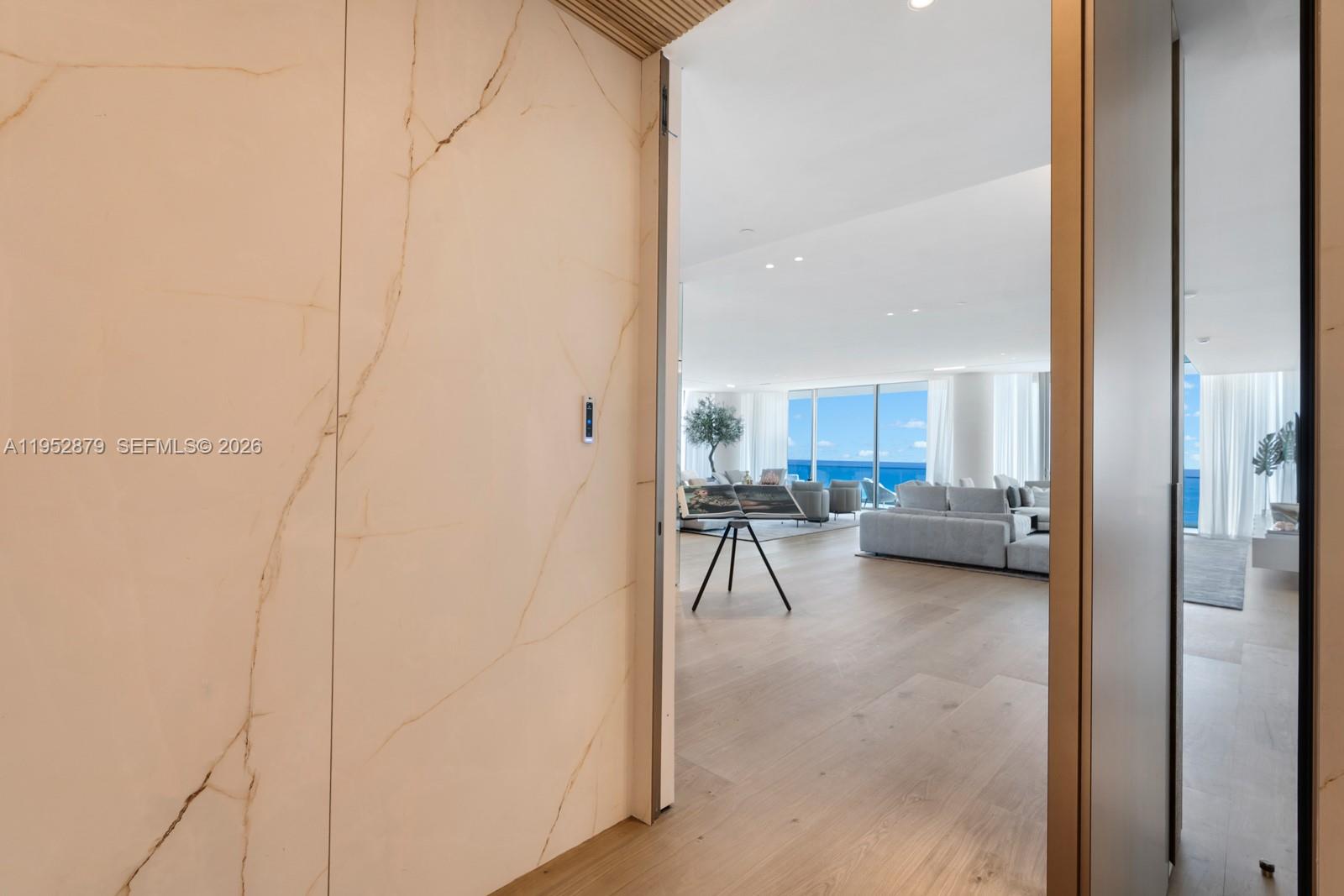 10203 Collins Ave 2701