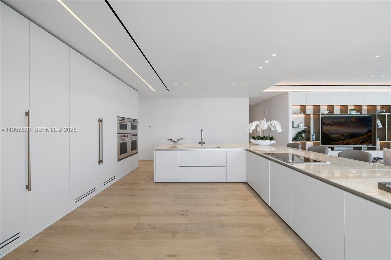 OCEANA BAL HARBOUR CONDO - Residential