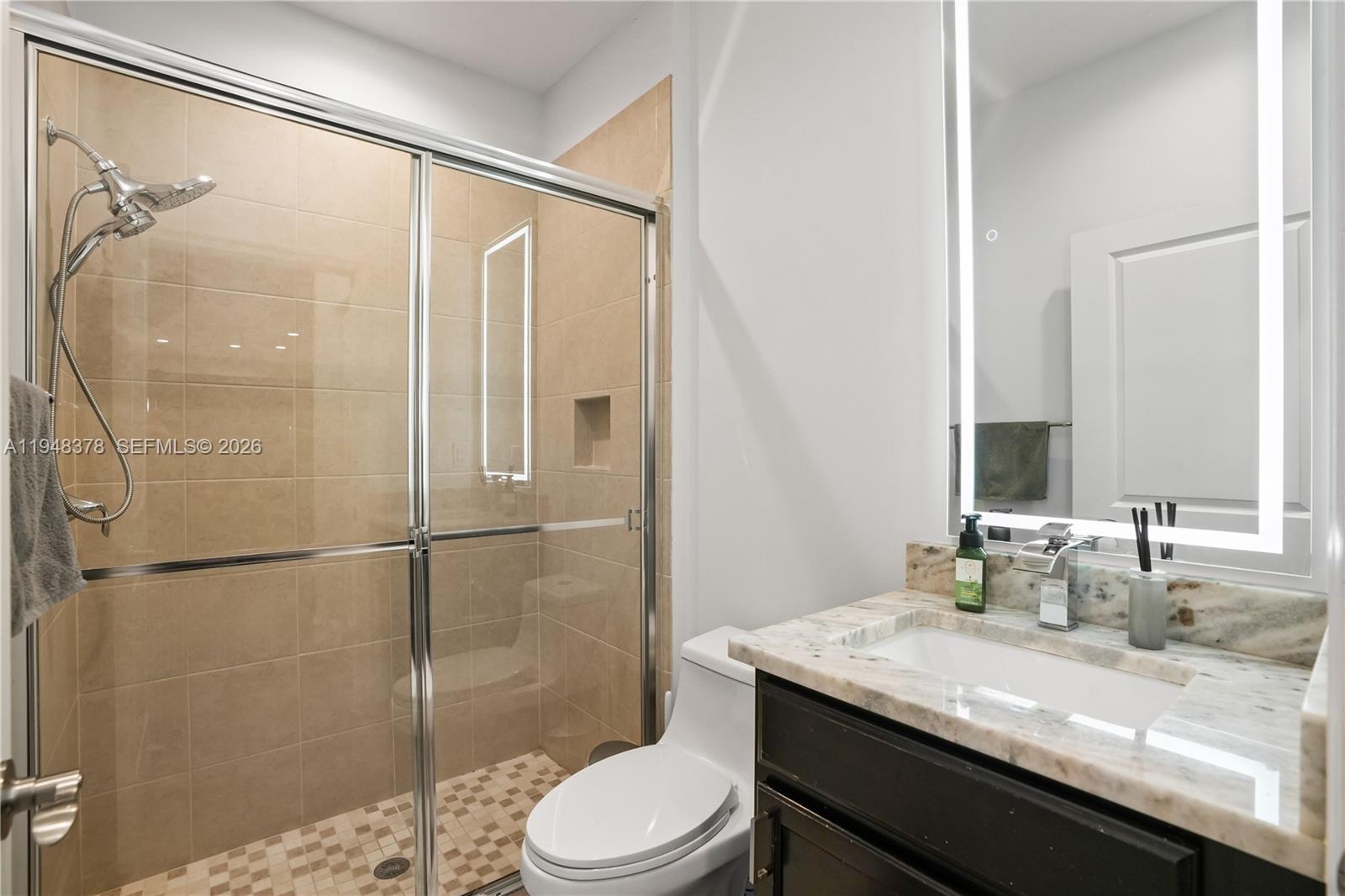 CASCADA ISLES AT MONTERRA - Residential