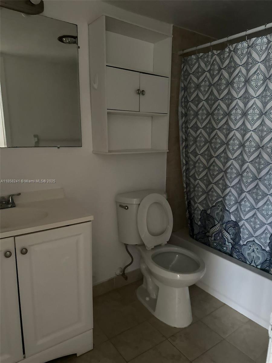 12590 CORONADO TOWERS CON - Residential