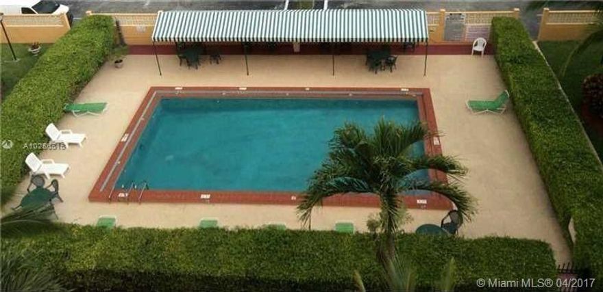 Beautiful Furnished apartment. Centrally located, near to the Ipic and many attractions. Building has many amenities. Must SEE!