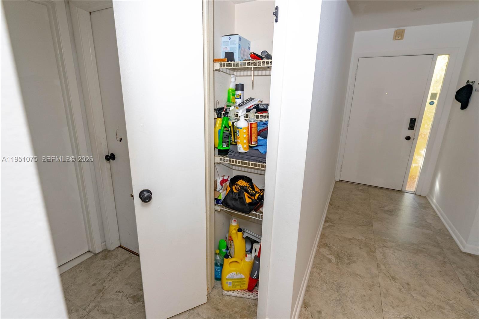 LA PLACIDA SECTION 1 COND - Residential