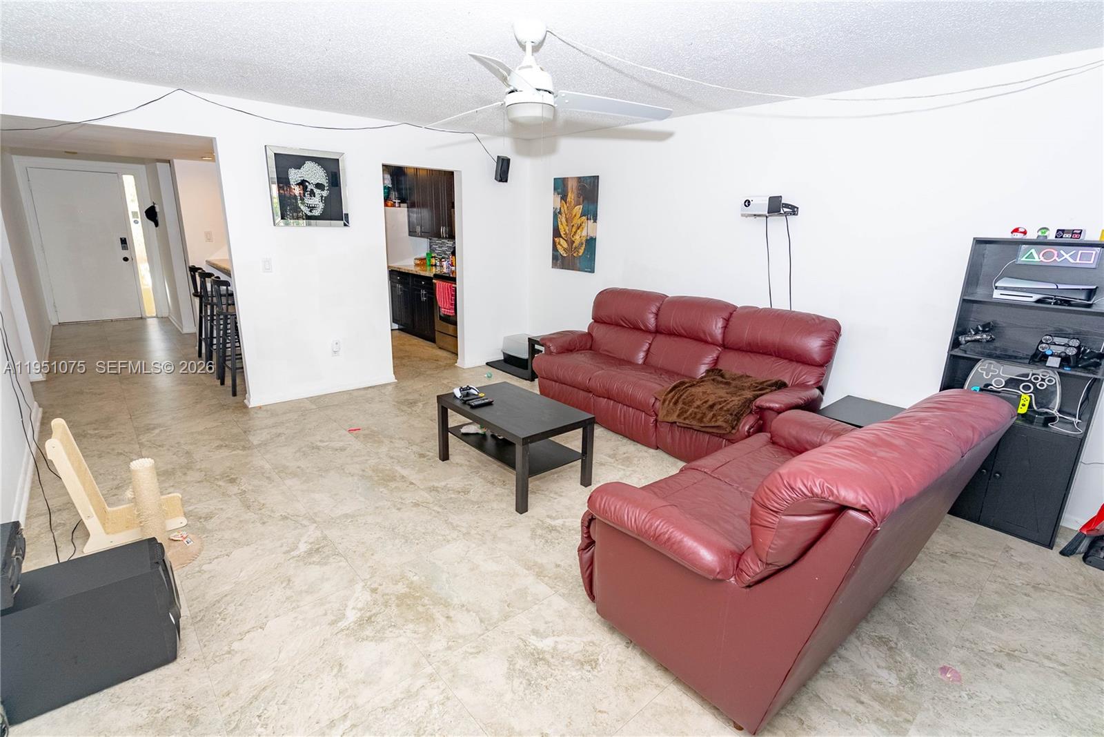 LA PLACIDA SECTION 1 COND - Residential