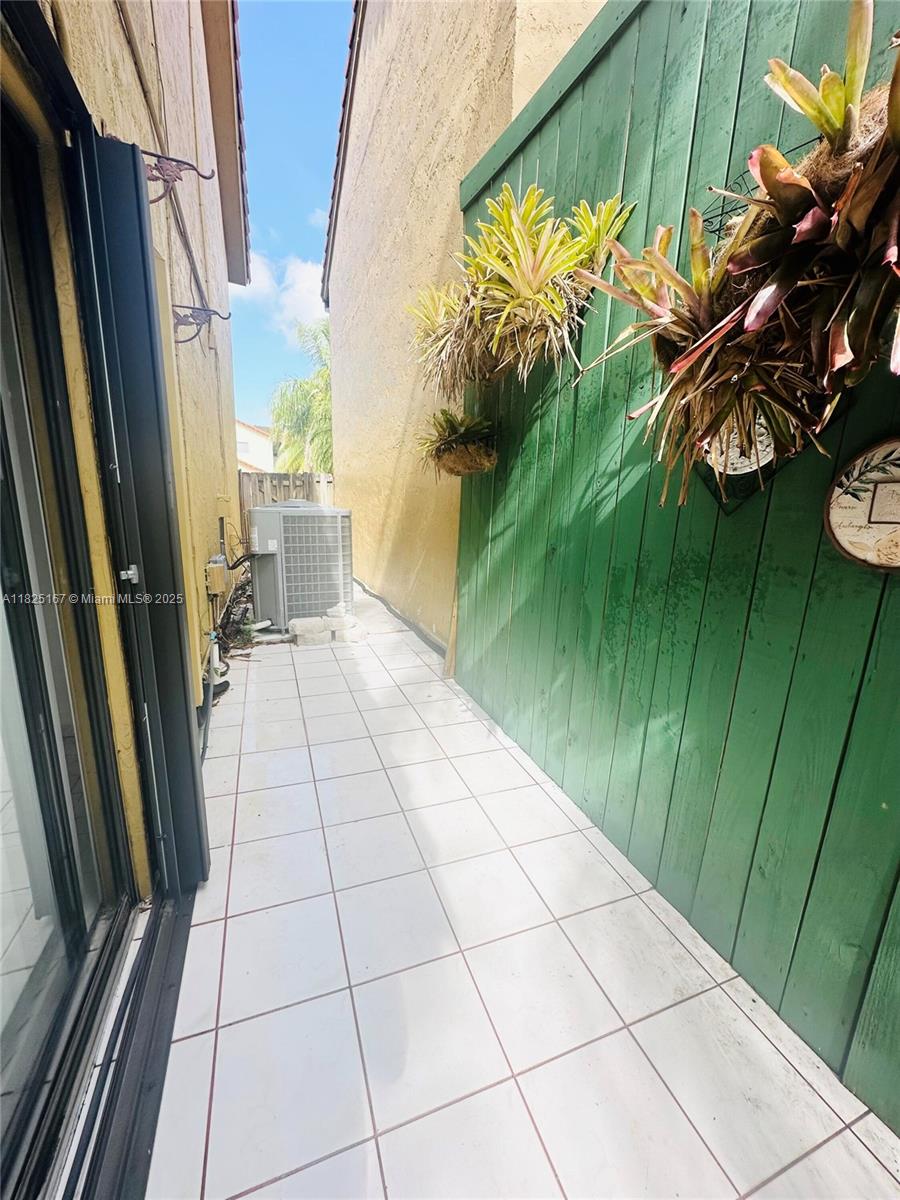 HAMMOCKS SEC 3 - Residential