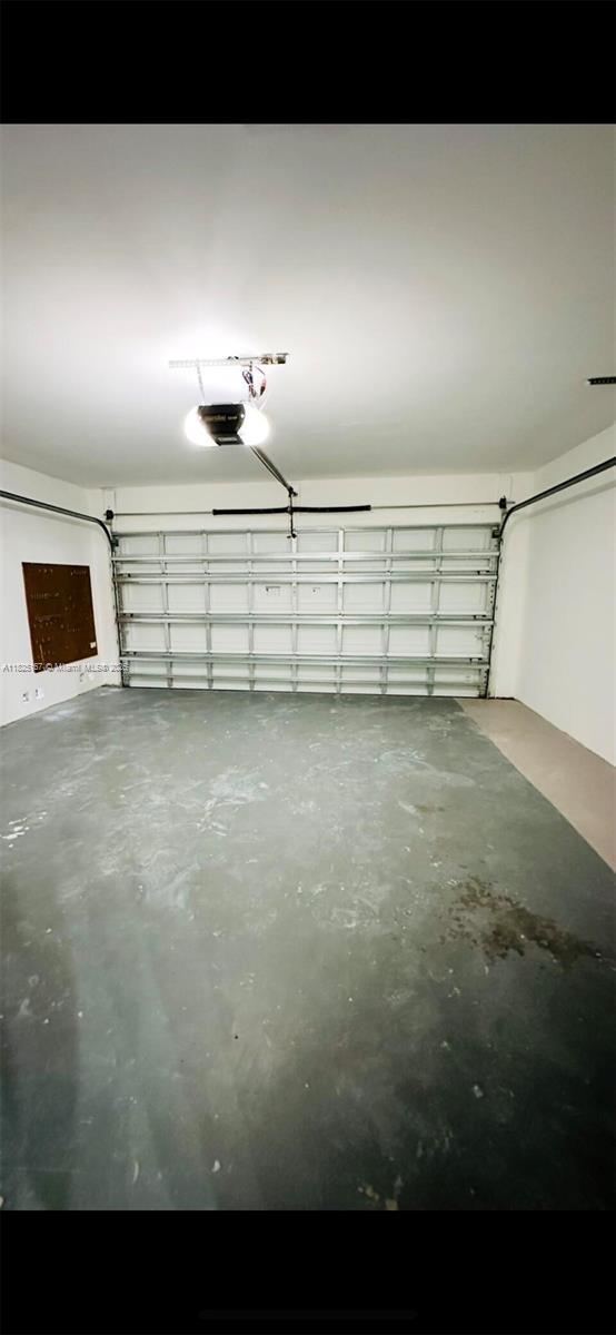 HAMMOCKS SEC 3 - Residential