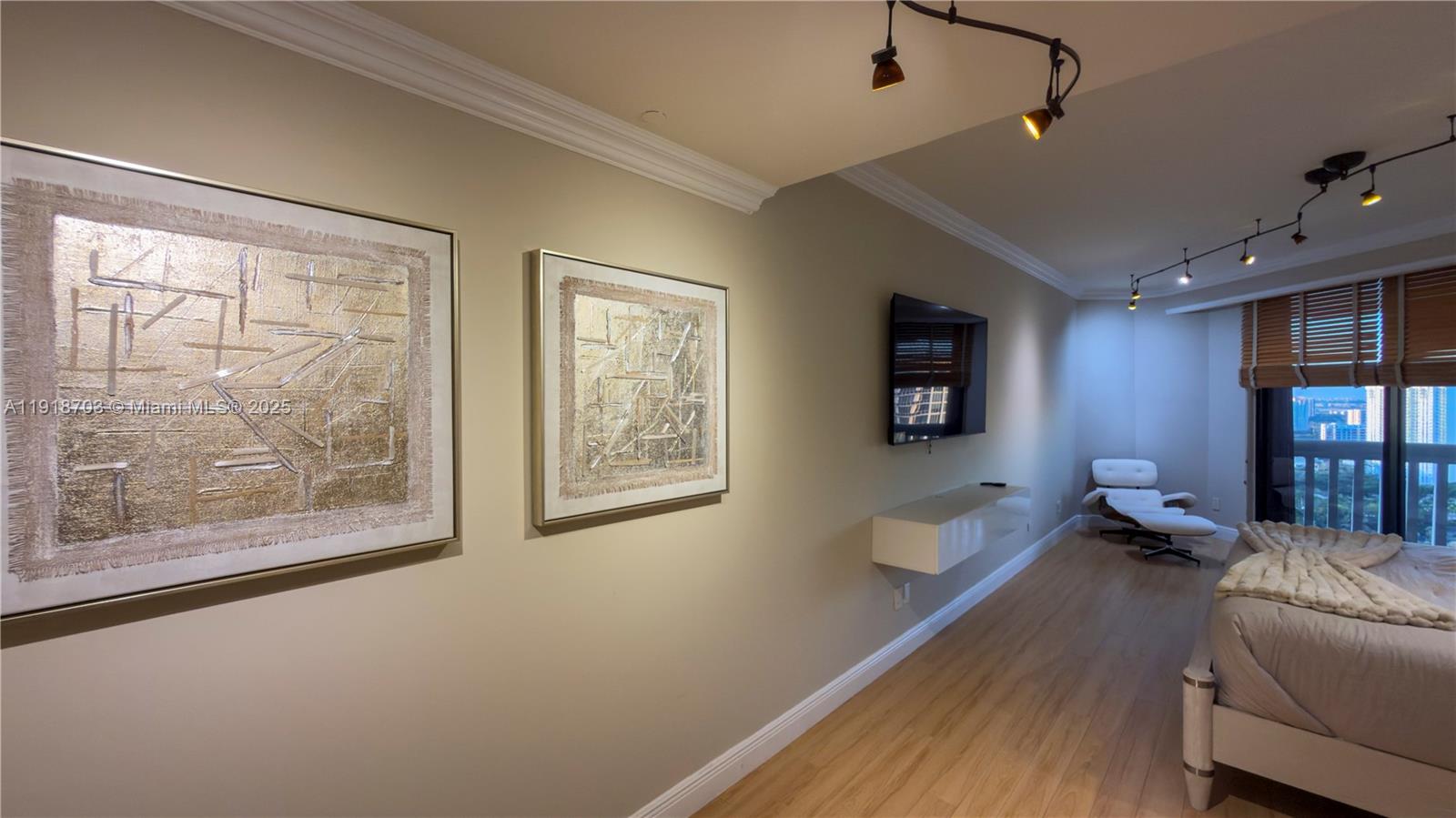 2000 ISL BLVD WILLIAMS IS - Residential