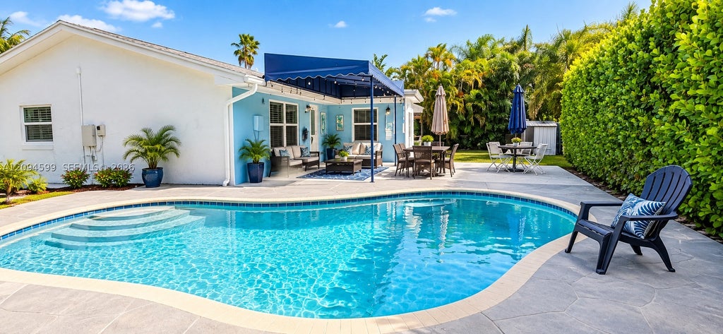 Photo of 654 Bunting Dr, Delray Beach, FL 33444 (MLS # A12094599)