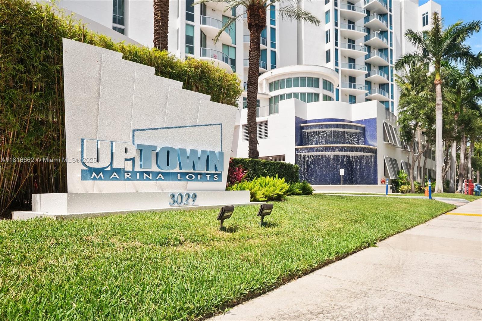 3029 Ne 188th St 821, Aventura, Miami-Dade County, Florida - 3 Bedrooms  
2 Bathrooms - 