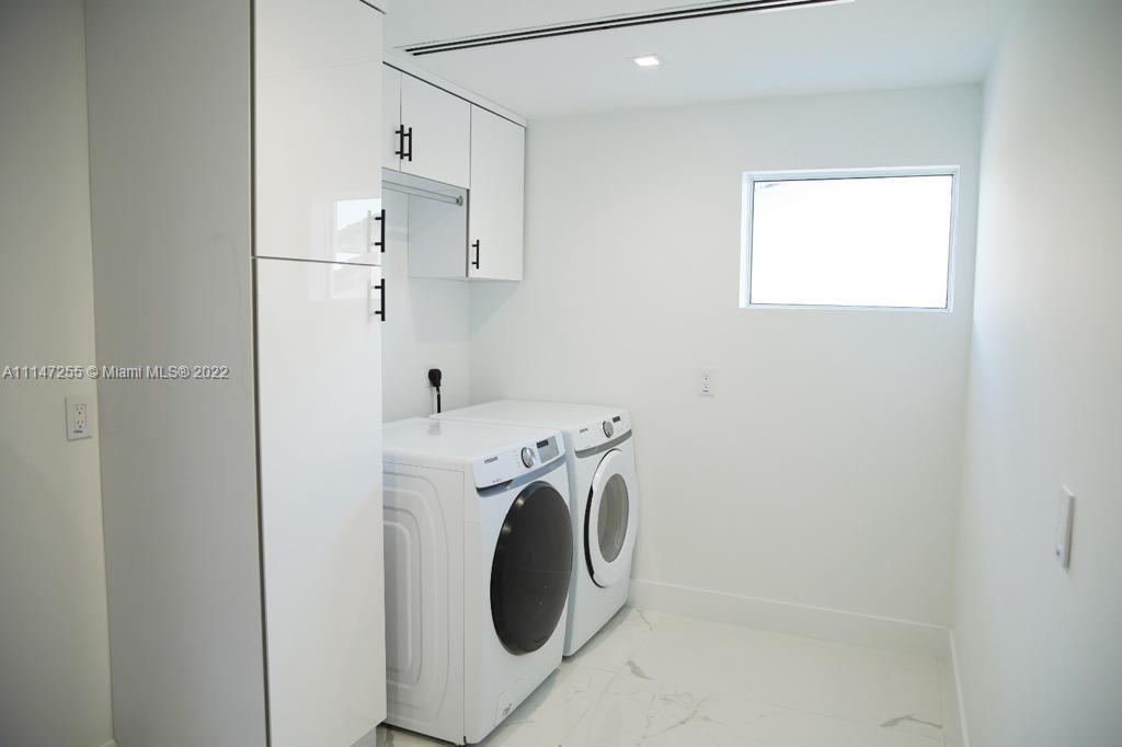 PORT LARGO 5TH ADD - Residential