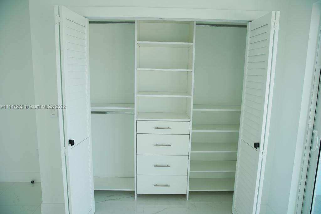 PORT LARGO 5TH ADD - Residential