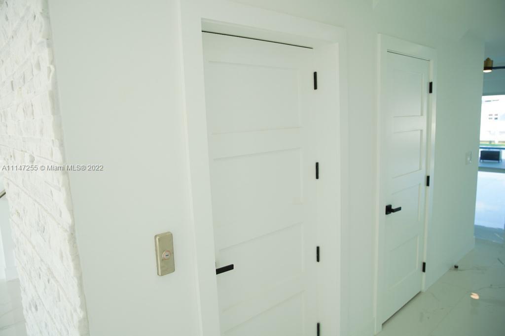 PORT LARGO 5TH ADD - Residential