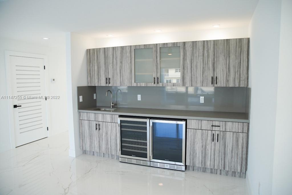 PORT LARGO 5TH ADD - Residential