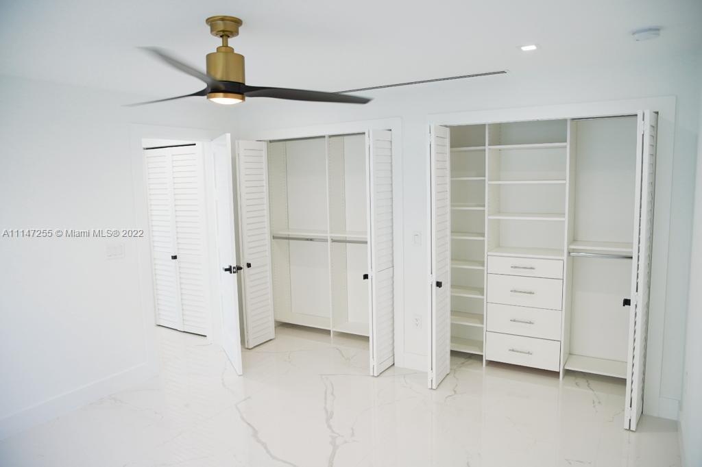 PORT LARGO 5TH ADD - Residential