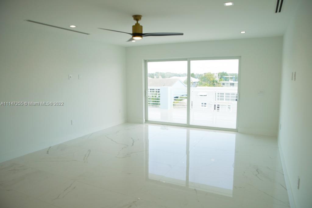 PORT LARGO 5TH ADD - Residential