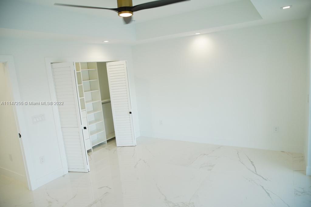 PORT LARGO 5TH ADD - Residential