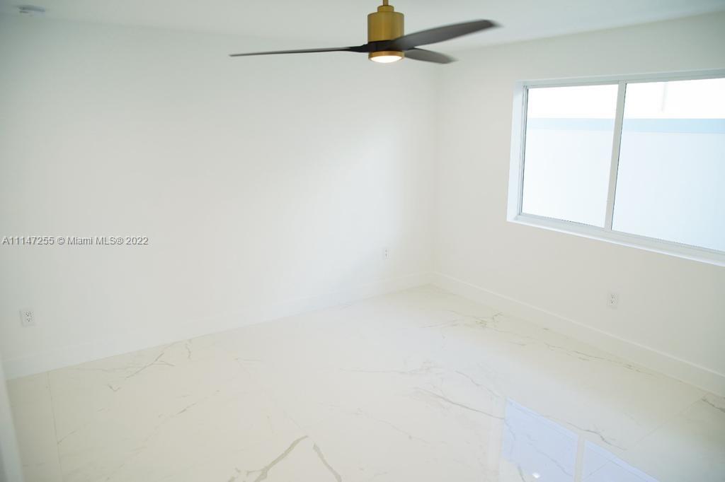 PORT LARGO 5TH ADD - Residential