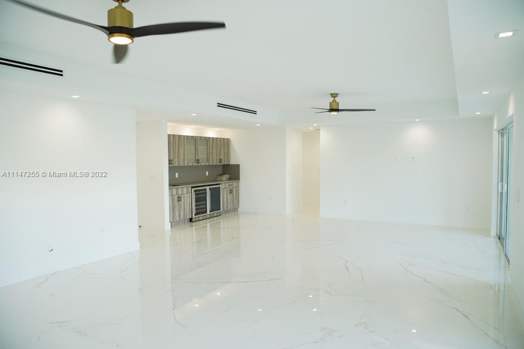 PORT LARGO 5TH ADD - Residential