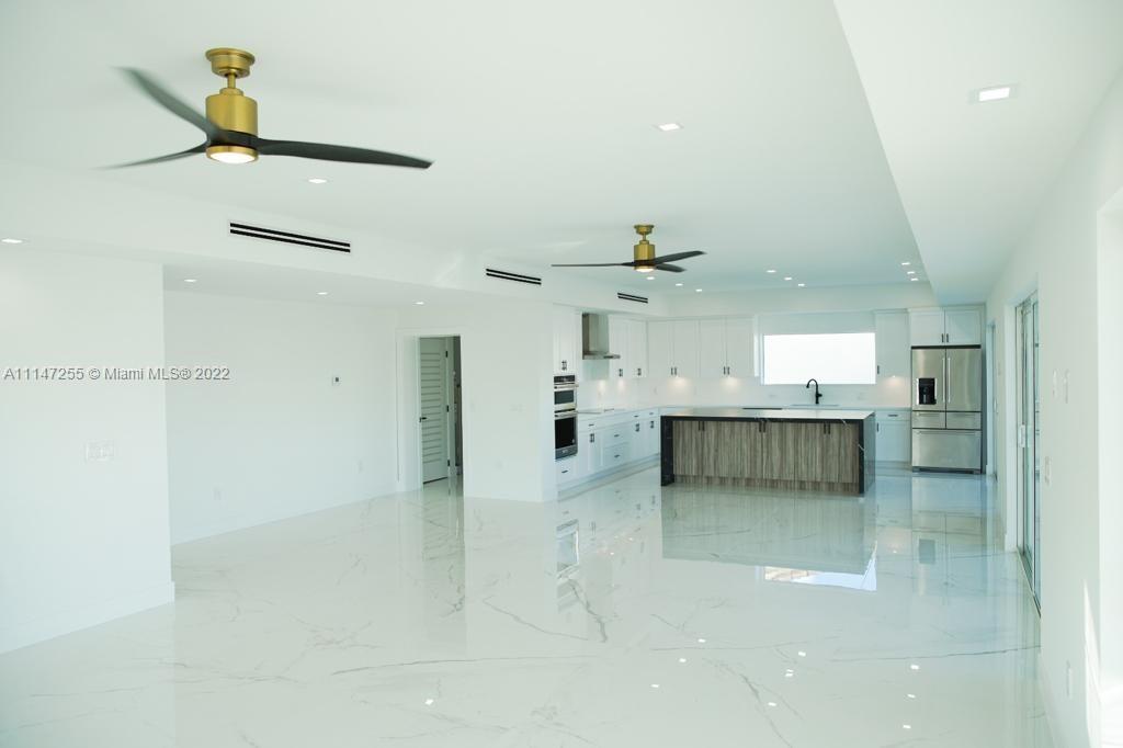 PORT LARGO 5TH ADD - Residential