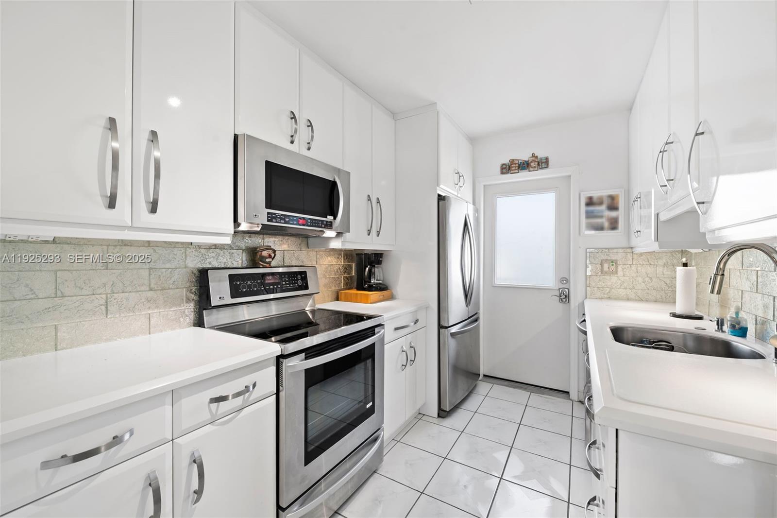 DEERFIELD MANOR CO-OP - Residential