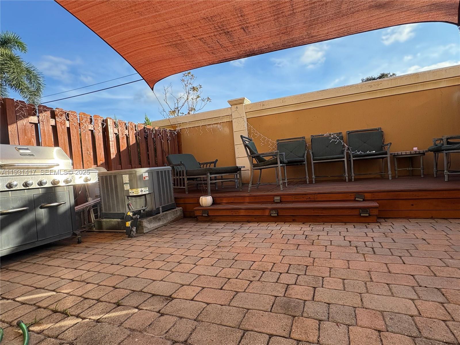 SIENA COMMUNITY OF HOLLYWO - Residential