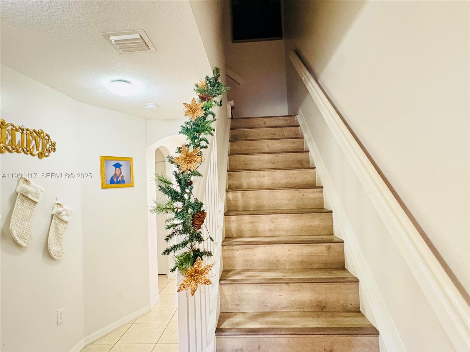 SIENA COMMUNITY OF HOLLYWO - Residential