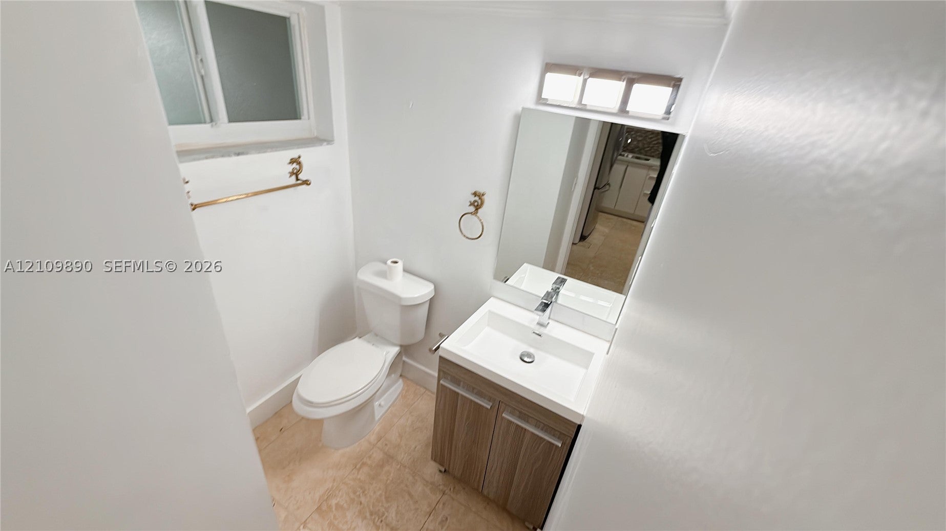 1345 Lincoln Rd 604