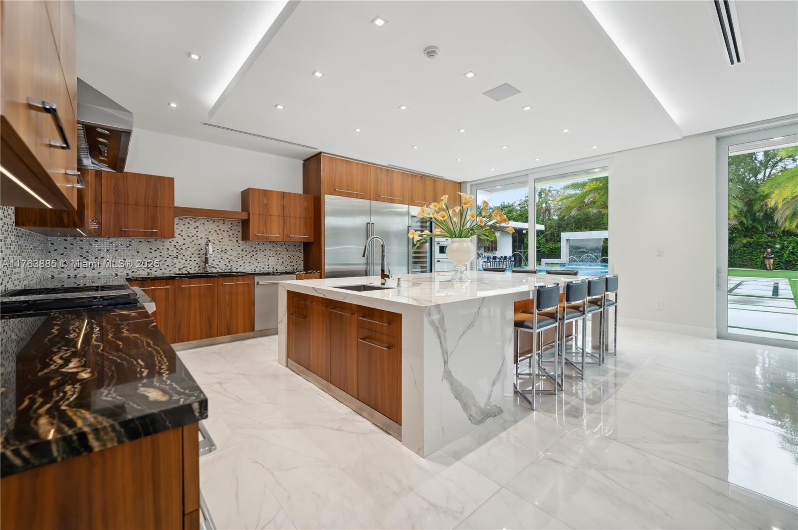 RIDGELINE ESTATES - Residential