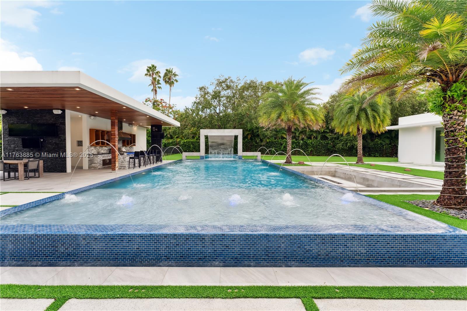 RIDGELINE ESTATES - Residential