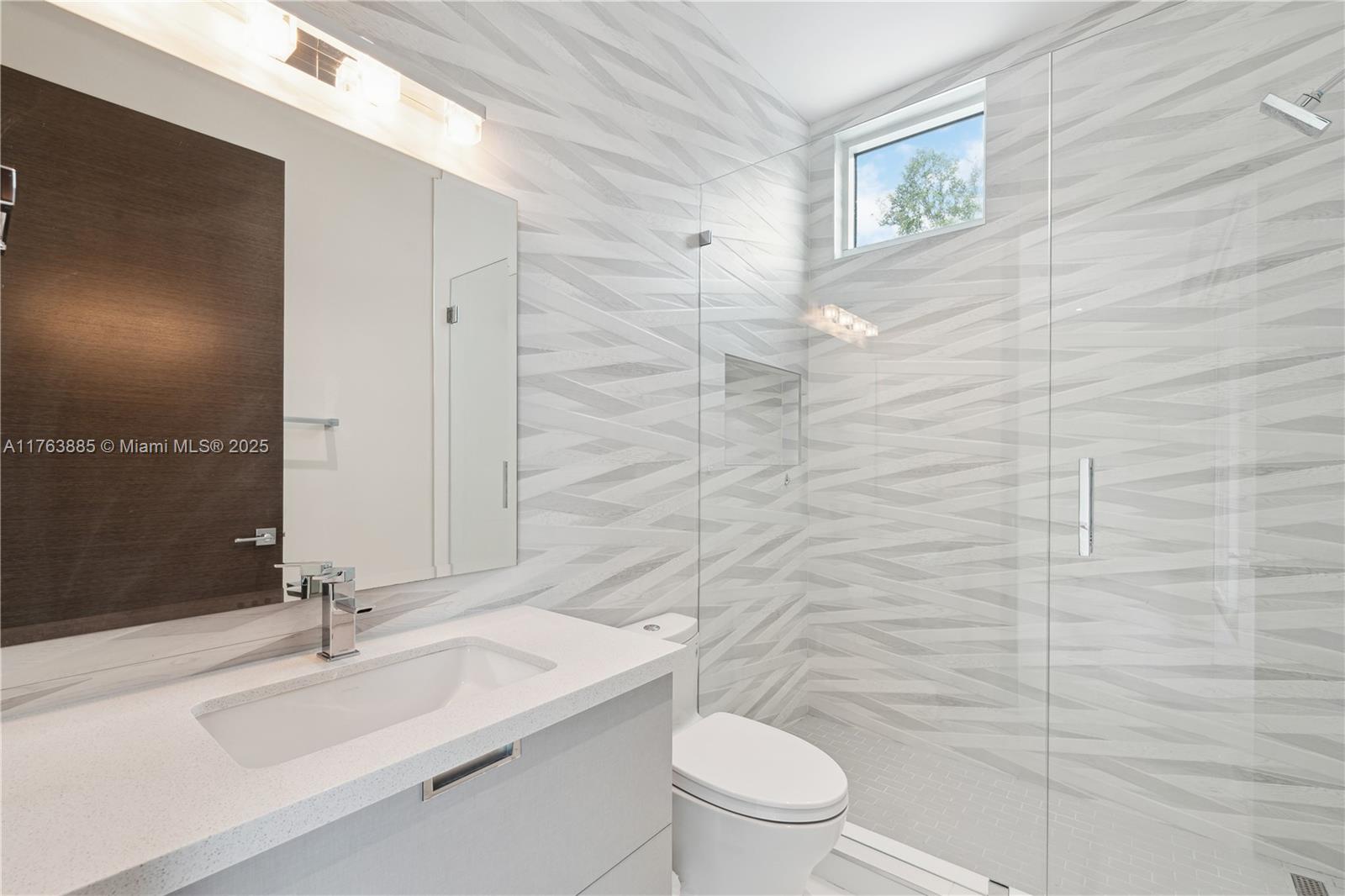 RIDGELINE ESTATES - Residential