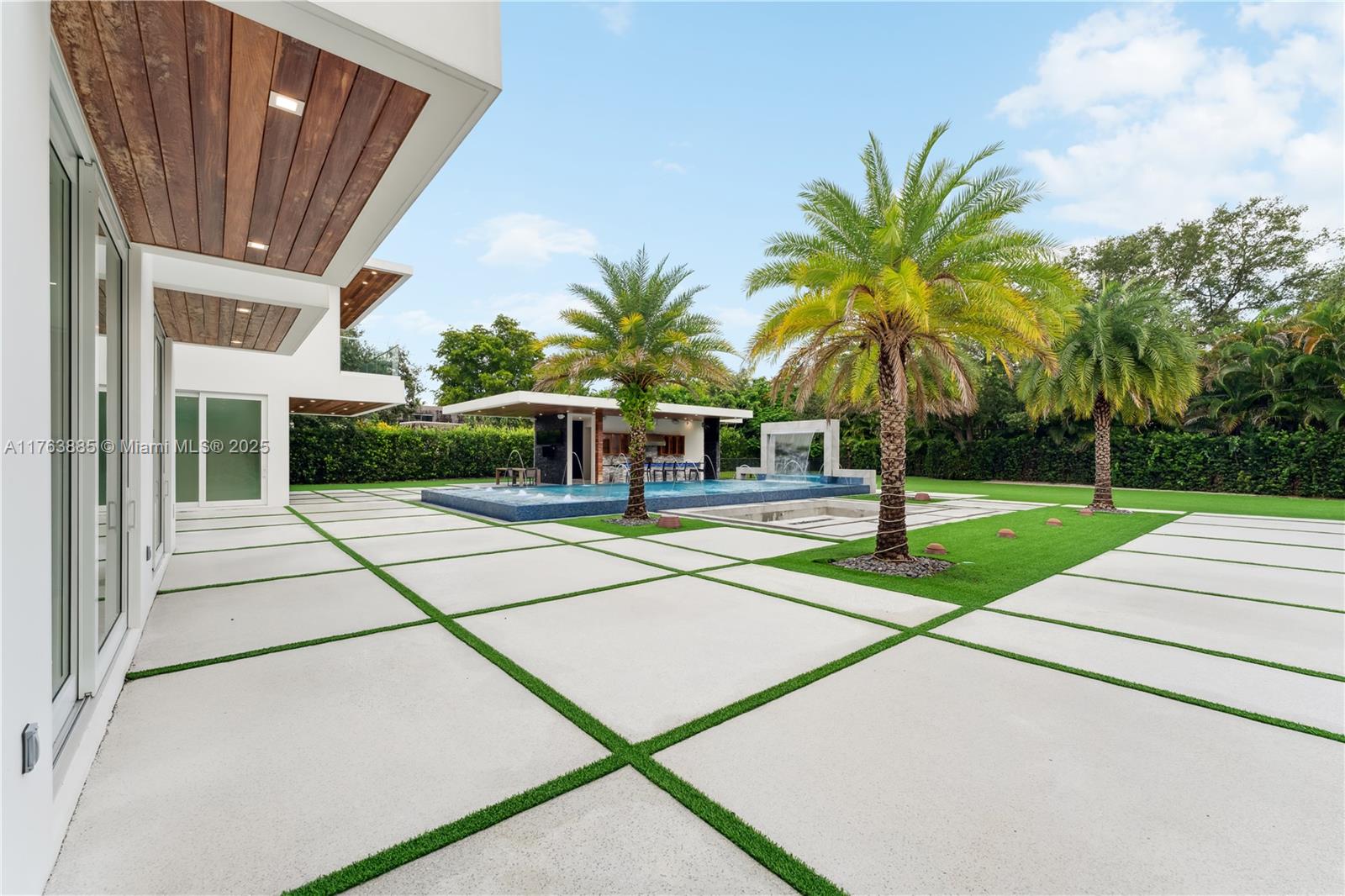 RIDGELINE ESTATES - Residential