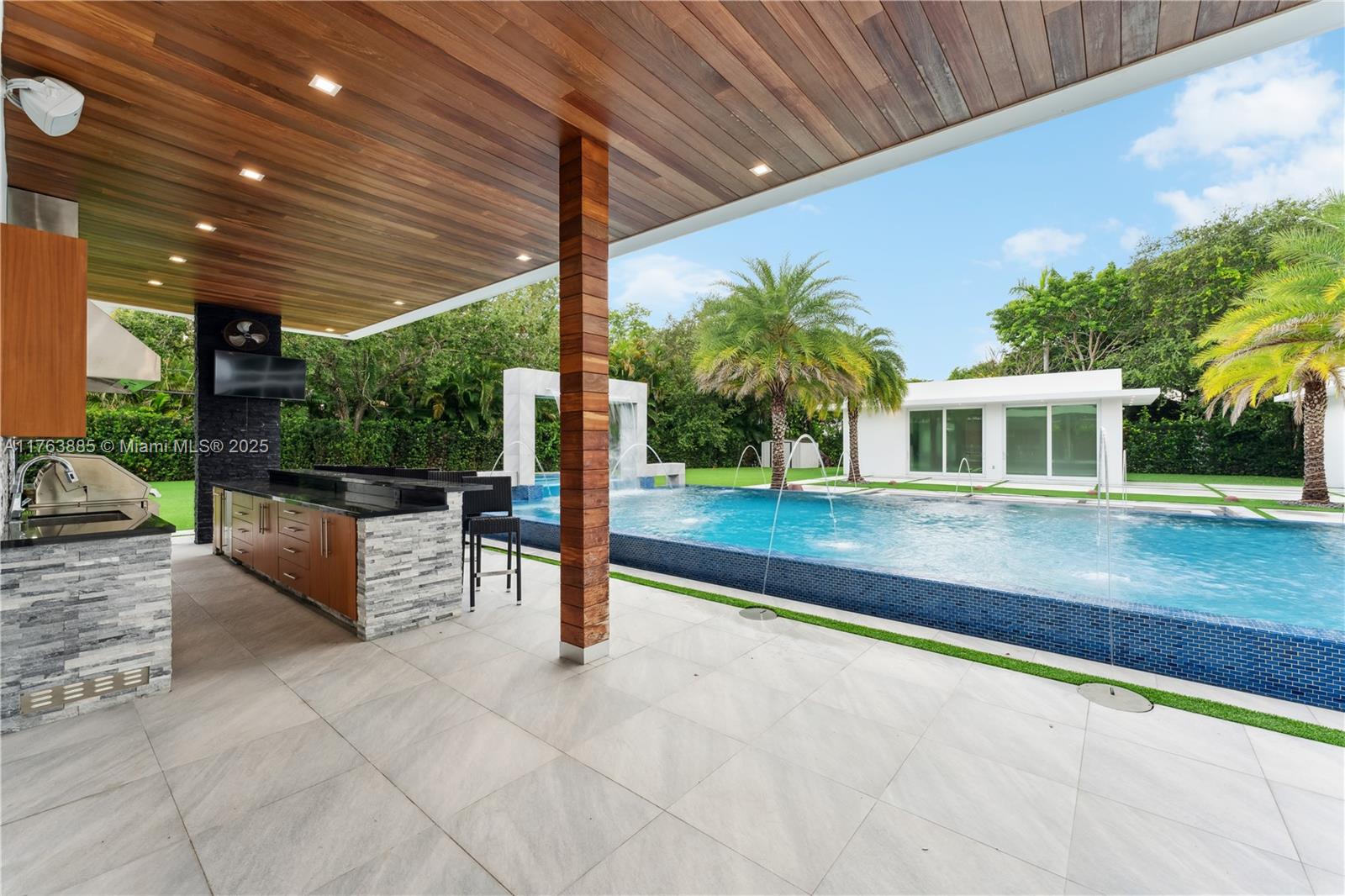 RIDGELINE ESTATES - Residential