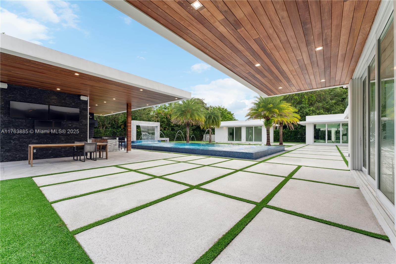 RIDGELINE ESTATES - Residential