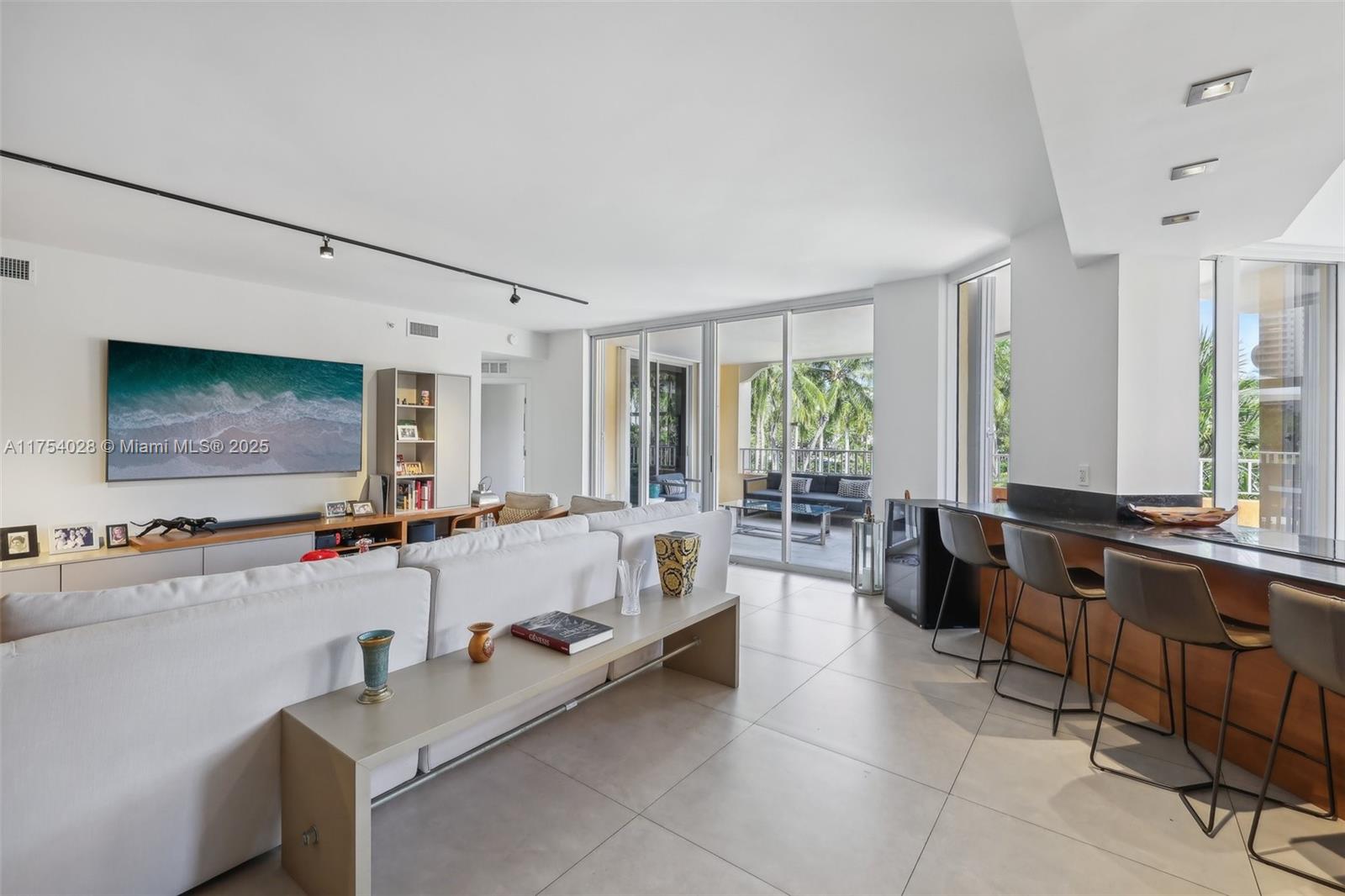 LAKE VILLA ONE CONDO - Residential