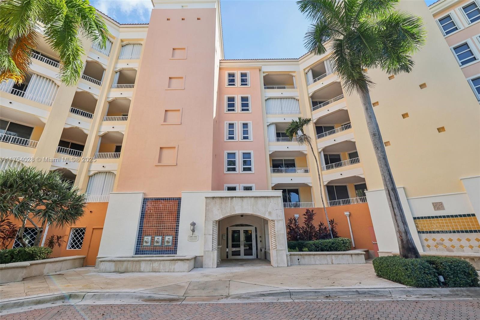 723 Crandon Blvd 206