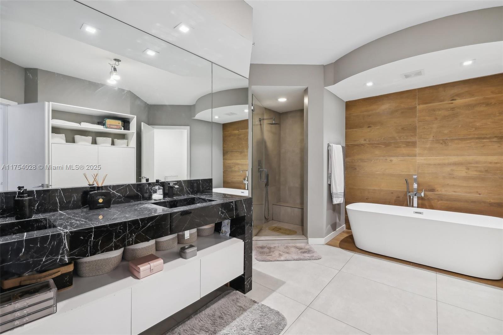 LAKE VILLA ONE CONDO - Residential