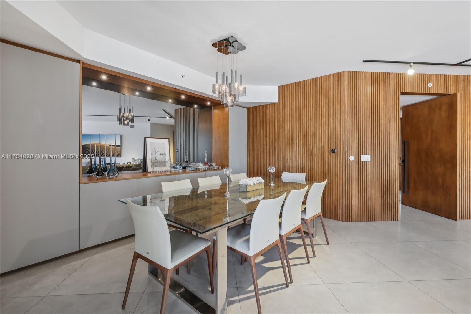 LAKE VILLA ONE CONDO - Residential