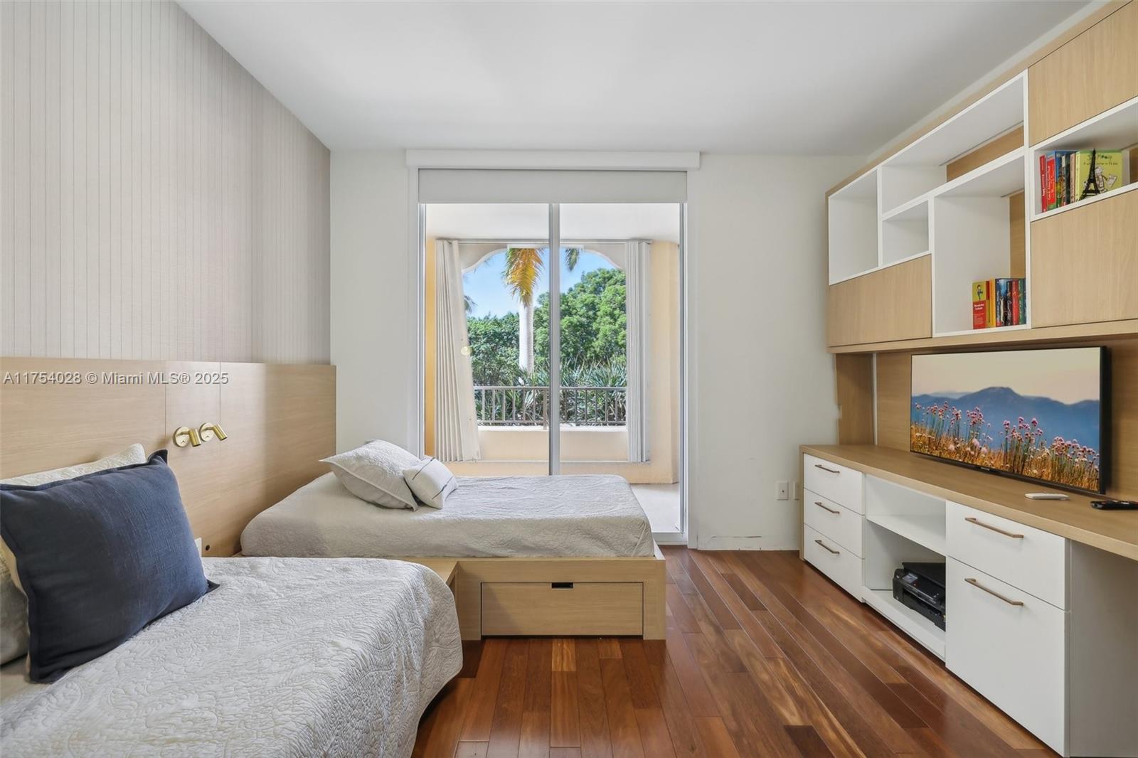 LAKE VILLA ONE CONDO - Residential