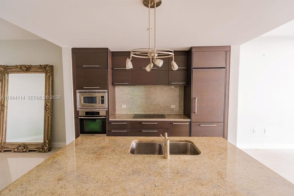 900 Biscayne Blvd 2705