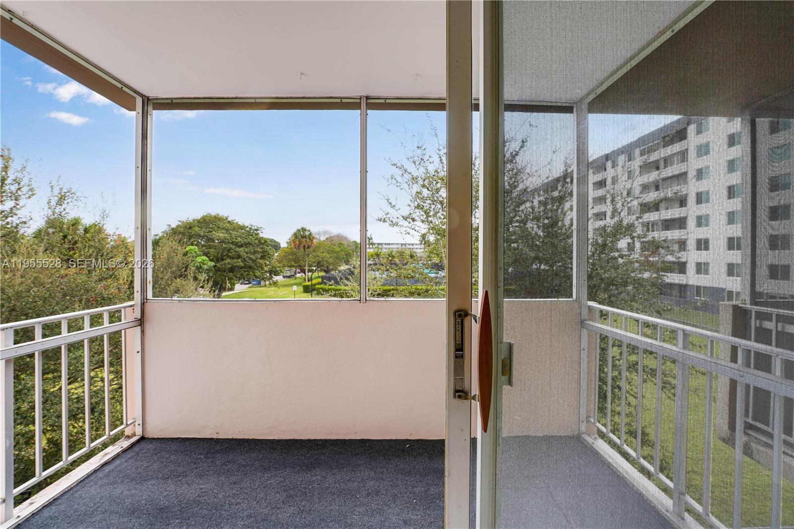 TALLWOOD WEST CONDO - Residential