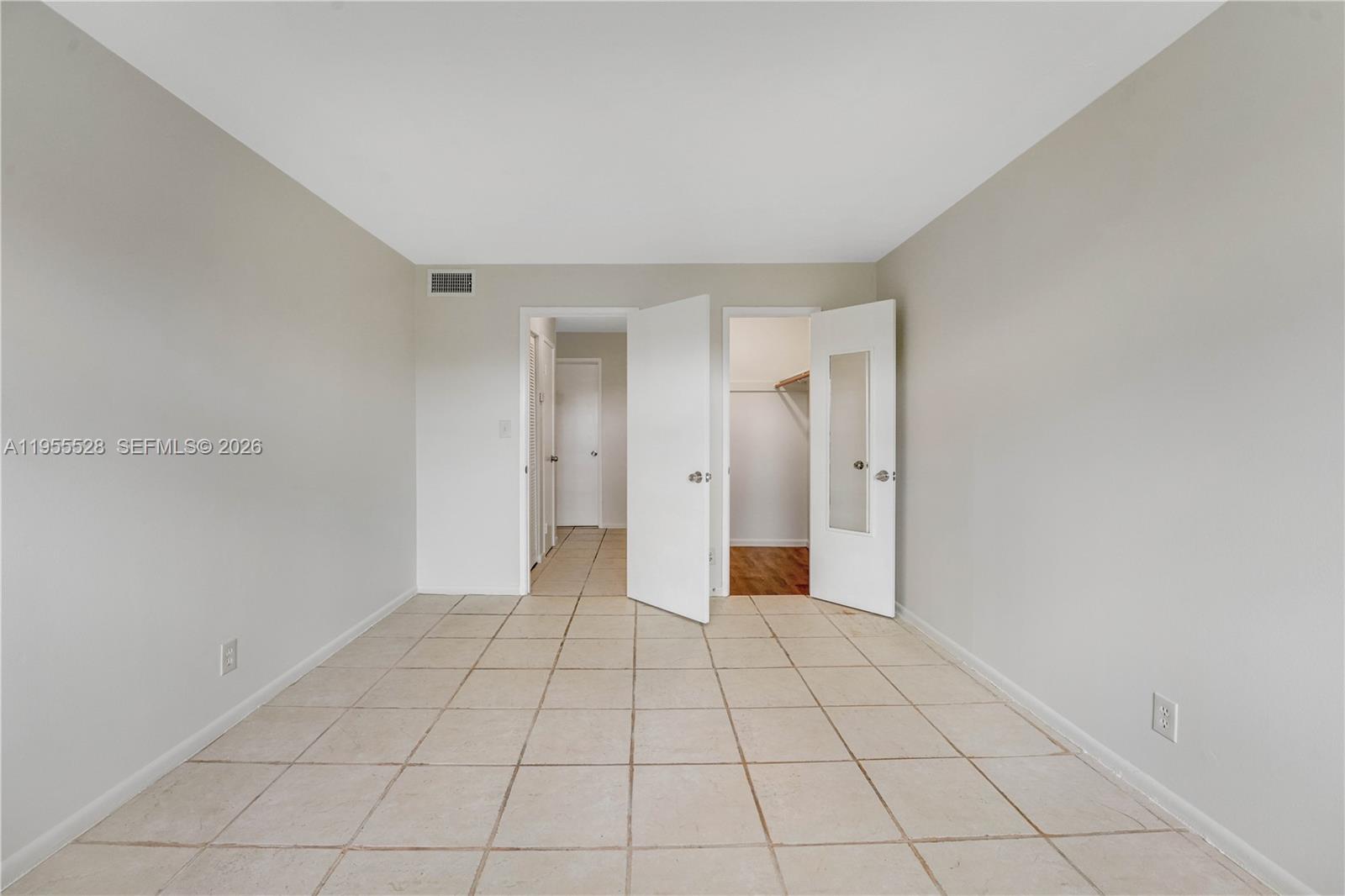 TALLWOOD WEST CONDO - Residential