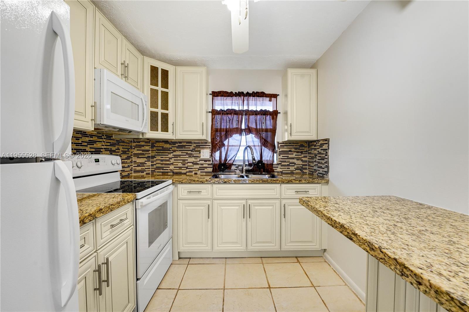 TALLWOOD WEST CONDO - Residential