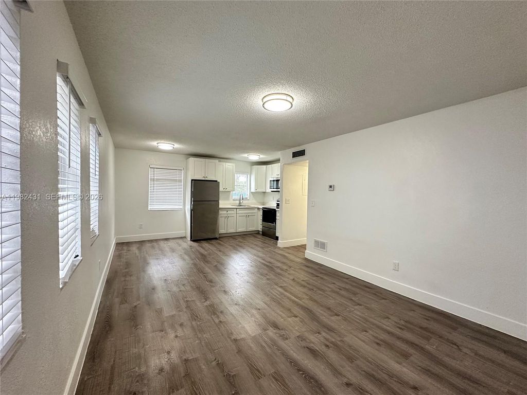 Photo of 2910 Pierce St #101, Hollywood, FL 33020 (MLS # A11982431)