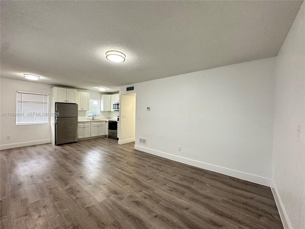 Photo of 2910 Pierce St #101, Hollywood, FL 33020 (MLS # A11982431)