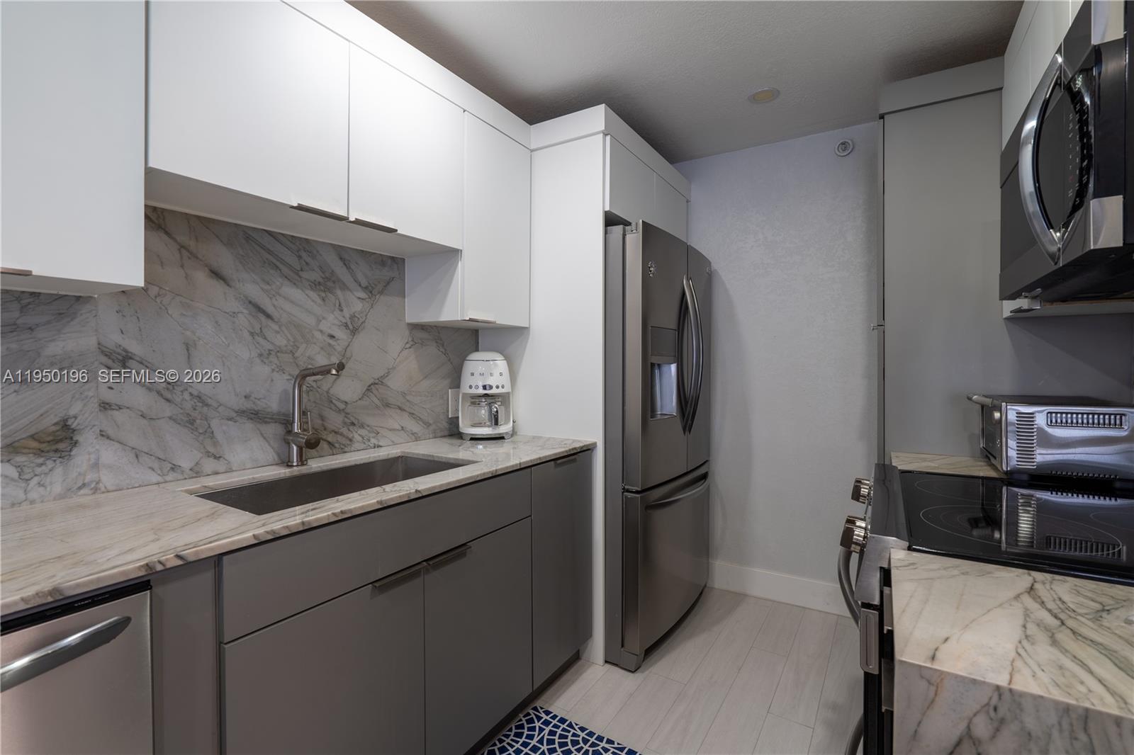 ARLEN BEACH CONDO - Residential