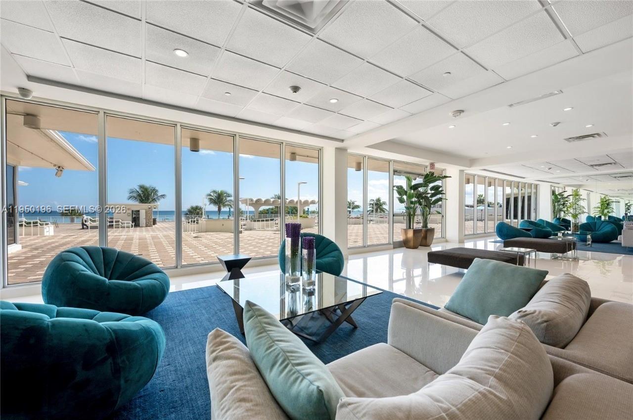 ARLEN BEACH CONDO - Residential