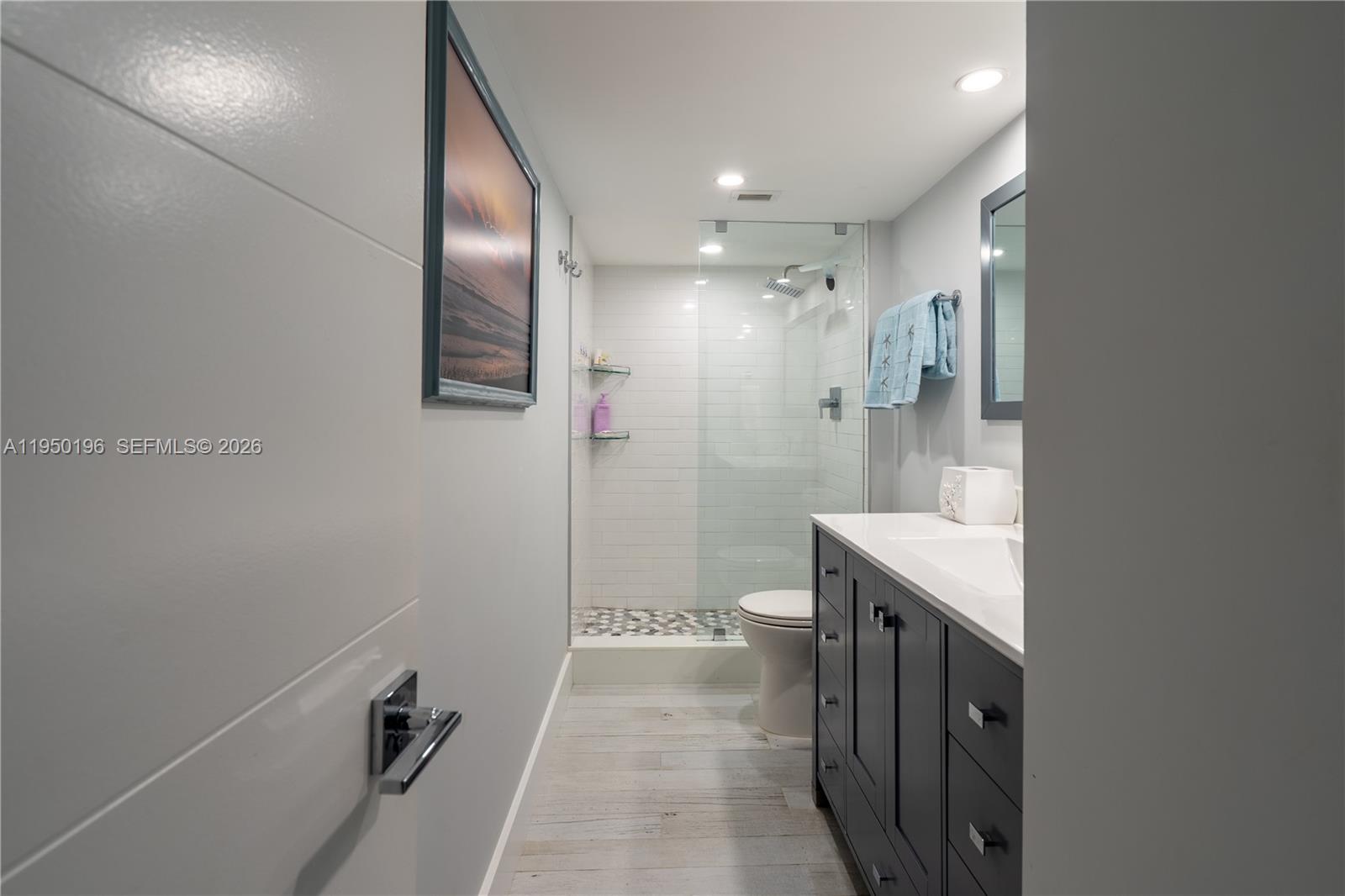 ARLEN BEACH CONDO - Residential