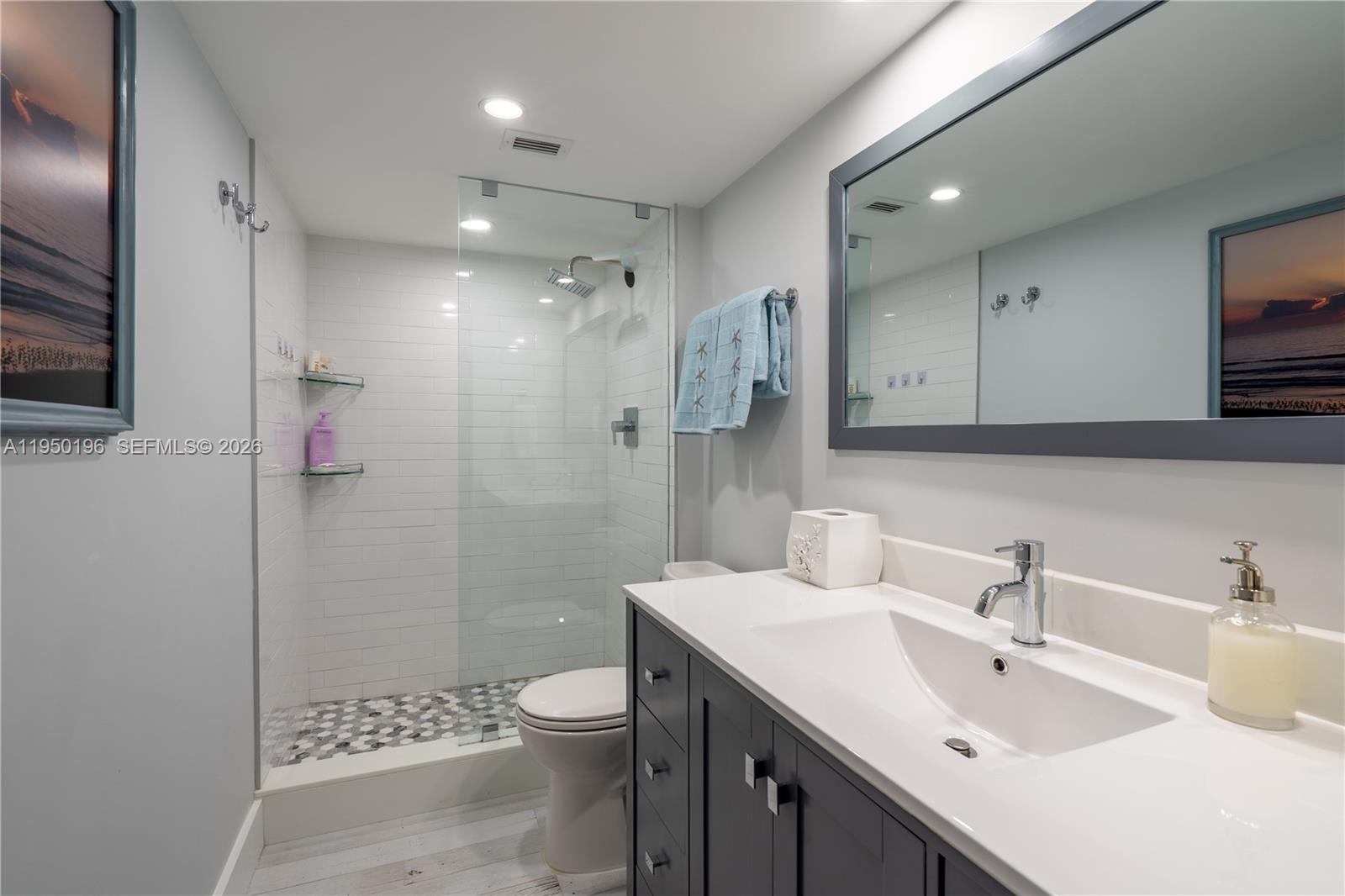 ARLEN BEACH CONDO - Residential