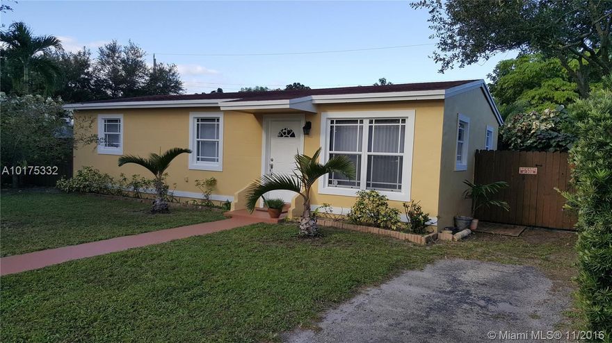 GREAT INVESTMENT OPPORTUNITY!!! 2 full bedroom and 2 full bathroom house located in Hollywood, BIG master bedroom with plenty space for pool or expansion of house. Nice looking kitchen with wooden cabinet and granite top, good lighting to entire house. Owner occupied. Appointment only. Don't miss this excellent opportunity, this house will sell fast. Excellent for you investor can be rent no restrictions. Equal Housing Opportunity!