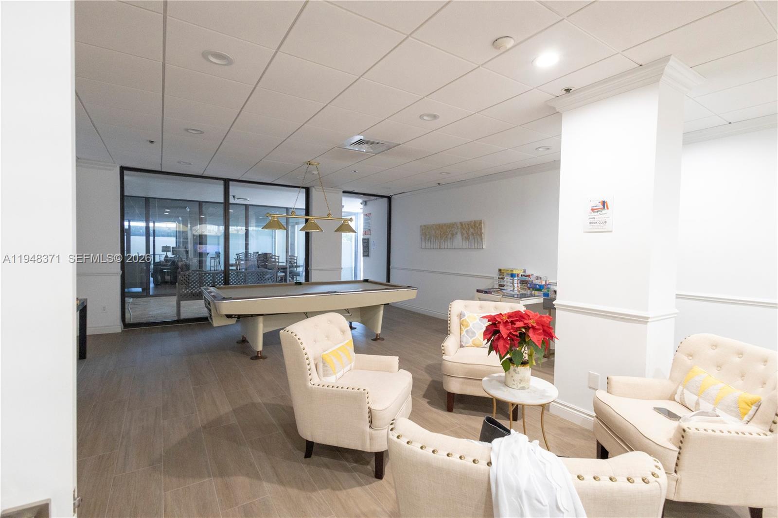 EASTPOINTE CONDO - Residential